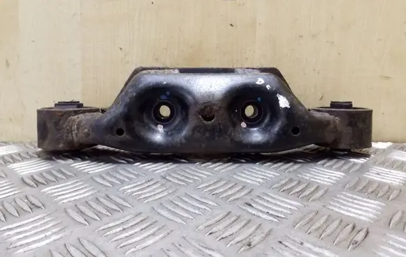 Subaru XV Rear differential/diff mount bracket 