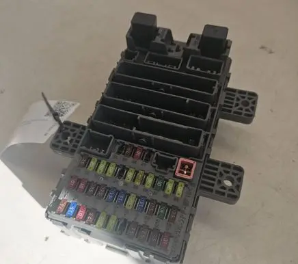 Honda Civic Fuse module 37832LN
