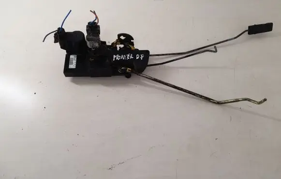 Opel Frontera B Front door lock 16639860