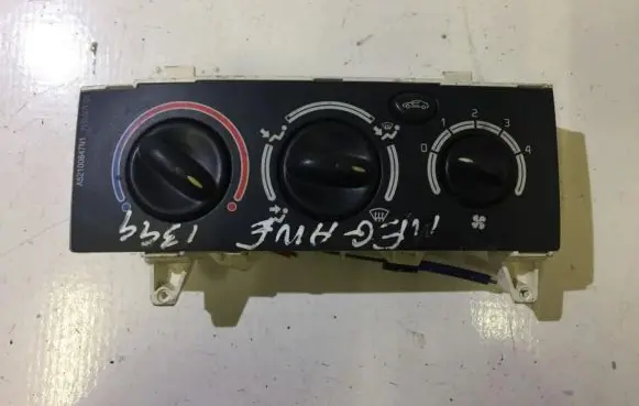 Renault Megane I Climate control unit 655738N