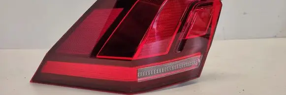 Volkswagen Tiguan Rear/tail lights 5NA945095D