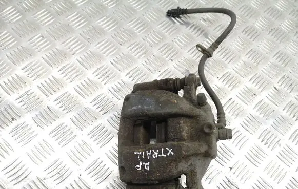 Honda CR-V Front brake caliper