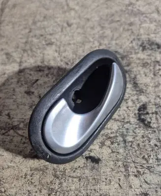 Renault Megane II Front door interior handle 8200028487 5005400006