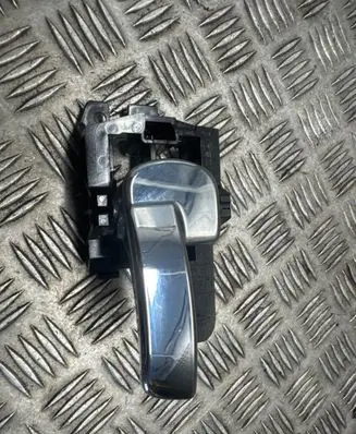 Nissan Qashqai Front door interior handle 80671 8449