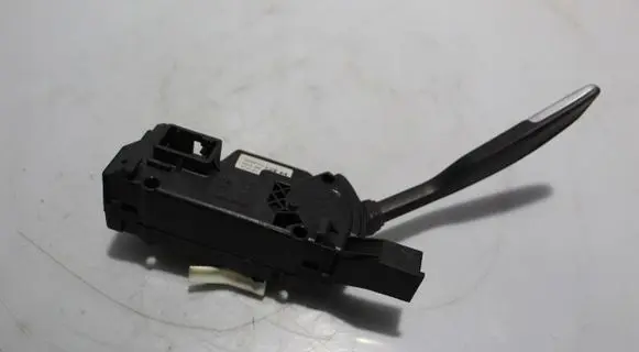 Citroen C4 I Picasso Gear shift switch/knob 98002210