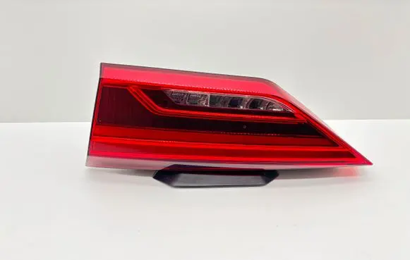 Audi Q3 F3 Tailgate rear/tail lights 83A945094B 83A945256