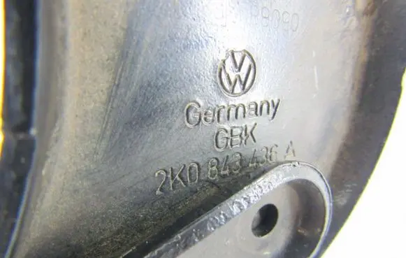 Volkswagen Caddy Sliding door middle roller runner 2K0843436A