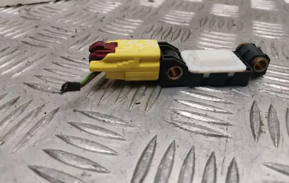 Audi A4 S4 B7 8E 8H Airbag deployment crash/impact sensor 8E0959643B