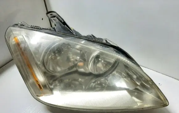Ford Focus C-MAX Headlight/headlamp 270606