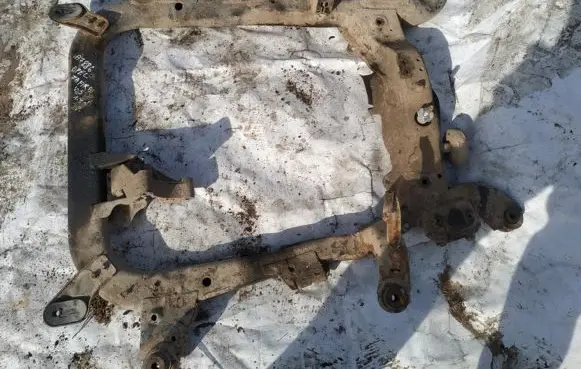 Opel Zafira B Front subframe