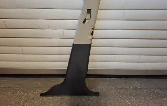 (B) pillar trim (top)