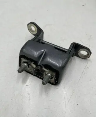 Nissan Leaf II (ZE1) Loading door upper hinge A047742