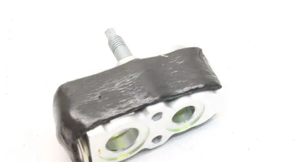 Ford Focus Air conditioning (A/C) expansion valve 