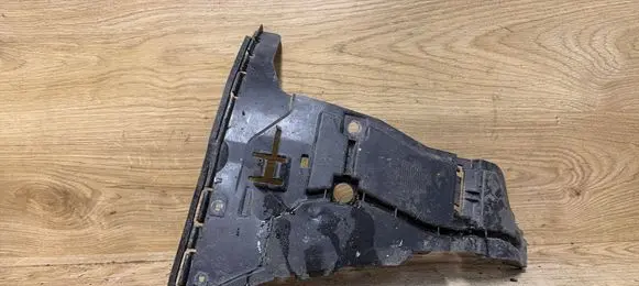 Volvo S60 Front bumper mounting bracket 08693182