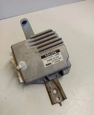 Toyota Corolla E120 E130 Power steering control unit/module 575062 8965002150