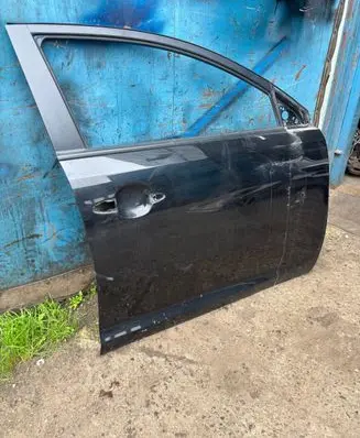 KIA Sportage Front door