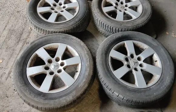 Mitsubishi Pajero R18 alloy rim 18X7J
