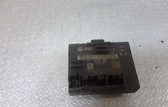Audi A5 8T 8F Door control unit/module 8T0959795N