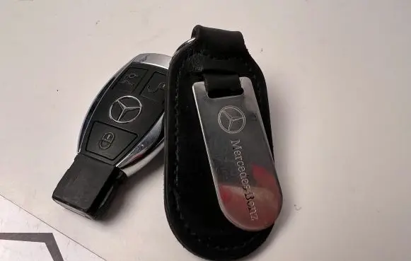 Mercedes-Benz S W221 Ignition key/card 