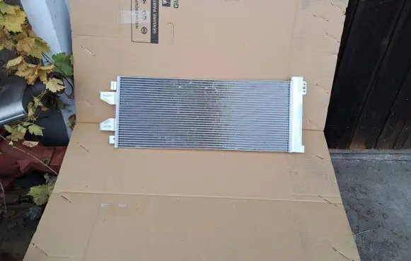 A/C cooling radiator (condenser)