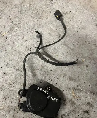 Mercedes-Benz ML W163 Intake manifold valve actuator/motor A6111500194 72264404B0073