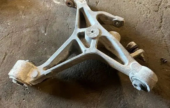 Jaguar XF Rear upper control arm/wishbone 5B530RH6