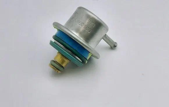 Opel Astra G Fuel pressure regulator 0280160560