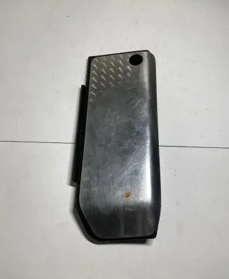 Volkswagen PASSAT B5 Foot rest pad/dead pedal 8D1864777