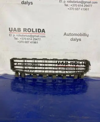 Renault Megane II Front bumper lower grill 8200412379