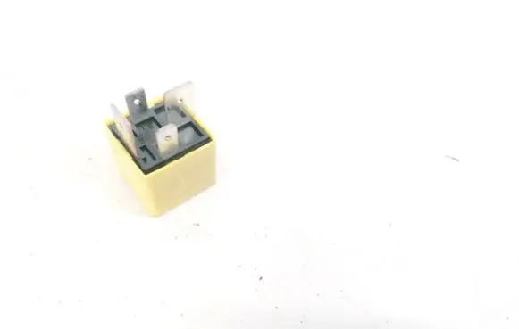 Opel Signum Other relay 90226846 V3134-J52-X369