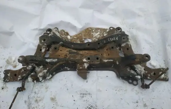 Toyota Avensis T270 Front subframe