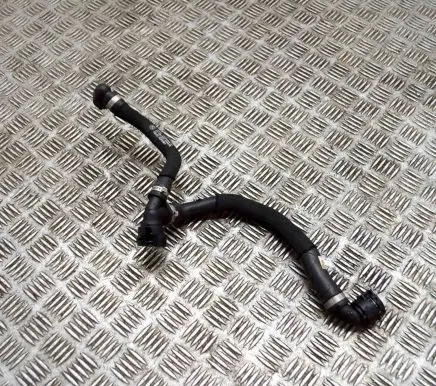 BMW 5 G30 G31 Engine coolant pipe/hose 8592808
