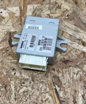 BMW 5 F10 F11 Air suspension control unit module (rear) 4461500650 004002000 6799677