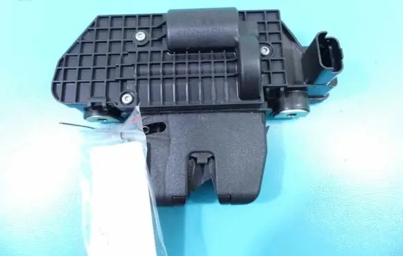 Tailgate/trunk/boot lock/catch/latch