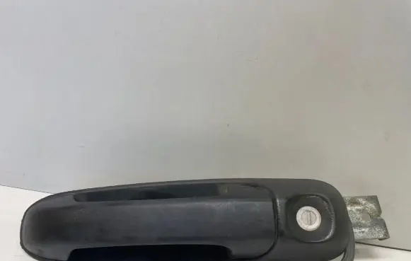 Jeep Cherokee III KJ Front door exterior handle 55360332