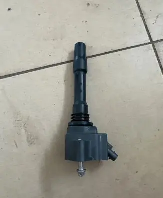 BMW 2 F46 High voltage ignition coil 8643360