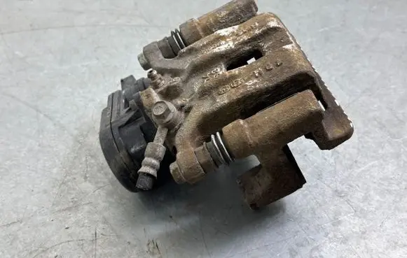 KIA Optima Rear brake caliper A558237700