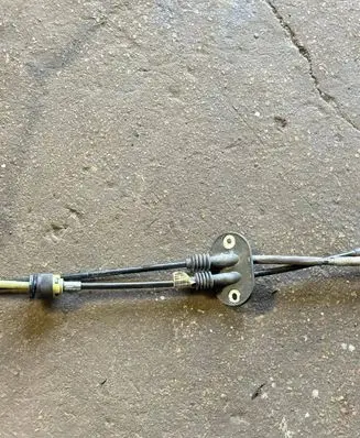 Ford Focus Gear shift cable linkage 8M5R7E395 6055041R0101