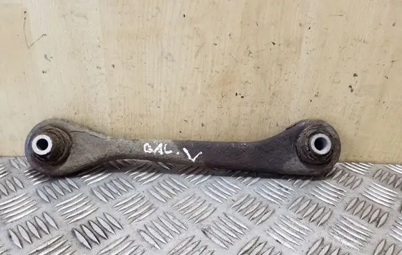 Volkswagen PASSAT B7 Rear control arm