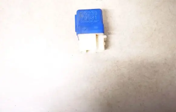 Nissan X-Trail T30 Other relay 2523079981