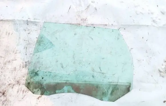 Ford Focus Rear door window glass AS2