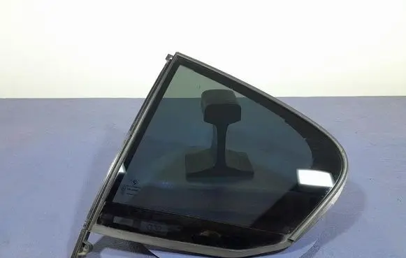 BMW M5 Rear door window glass 7387455