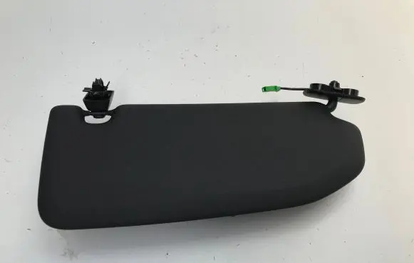 Volvo XC40 Sun visor