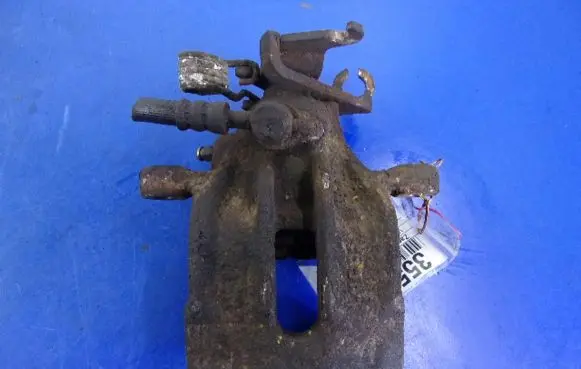 Volvo S40, V40 Rear brake caliper