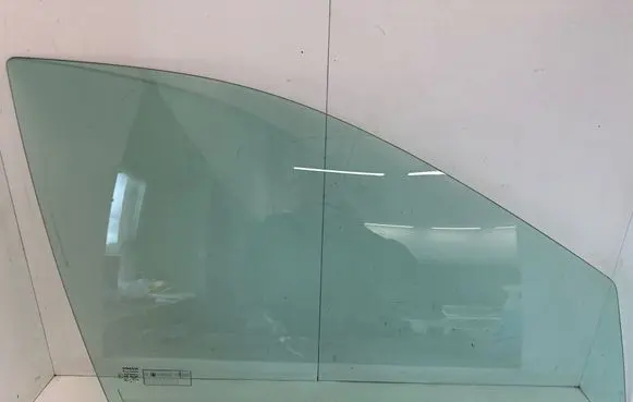 Volvo XC90 Front door window glass four-door DOT682M3240AS2 000199