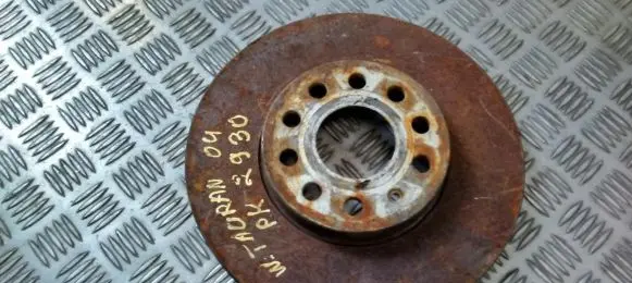 Volkswagen Touran I Front brake disc