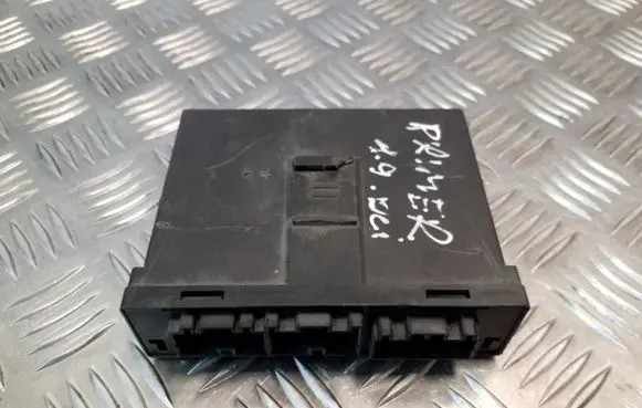 Nissan Primera Comfort/convenience module 28596AV309 5WK48127