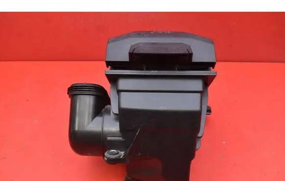 KIA Sportage Air filter box 28110N9400