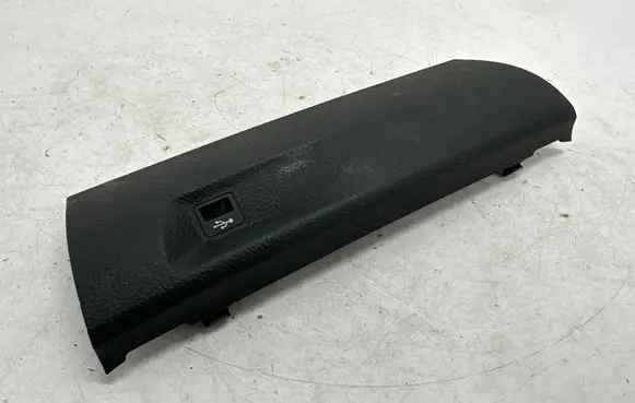 BMW 4 F32 F33 EUR ISO radio connector 9364954