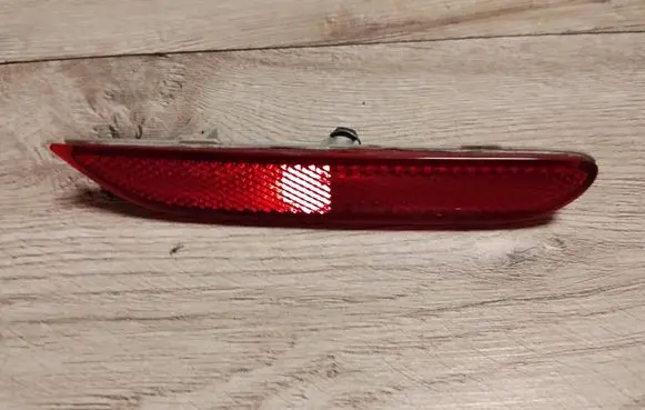 Nissan Qashqai Rear tail light reflector 25023005